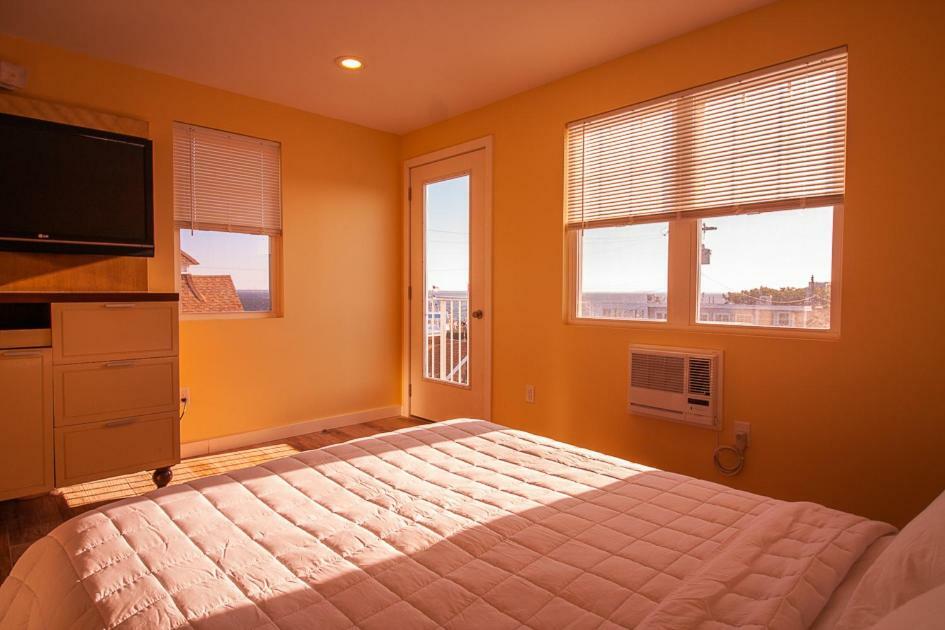 Grove Hotel Cherry Grove エクステリア 写真
