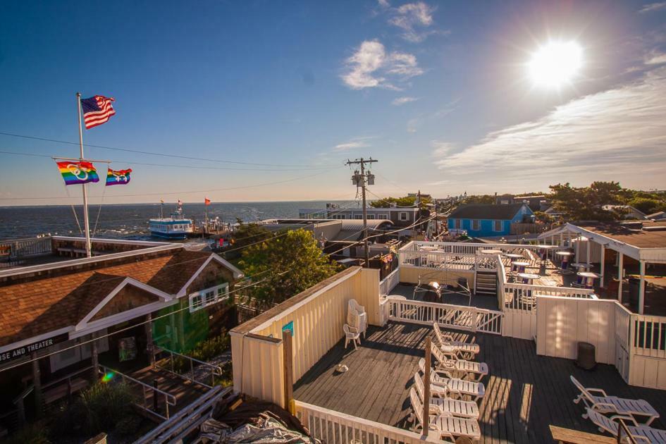 Grove Hotel Cherry Grove エクステリア 写真